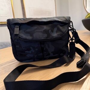 Lululemon All Night Festival Bag